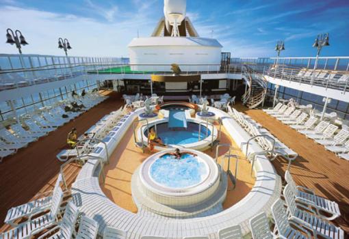 Piscina y Solarium a bordo del Prinsendam
